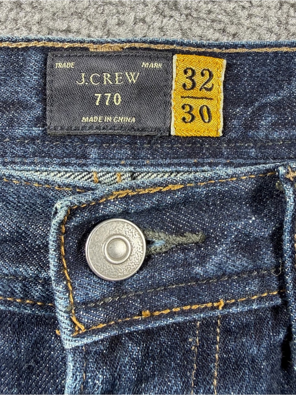 J Crew 770 Jeans 32x30 Fits 34x30 Mens Sutton Wash 37875 Whiskering Distressed - Picture 3 of 9